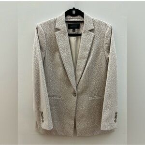 Ann Taylor Animal Jacquard Pattern
Long Blazer